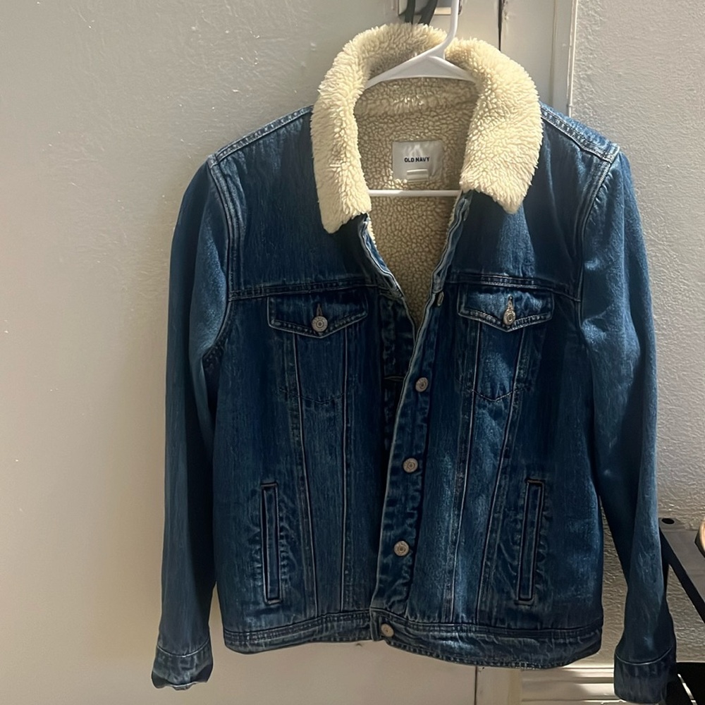 Old navy fur-lined denim jacket - pristine condition and such a staple!
